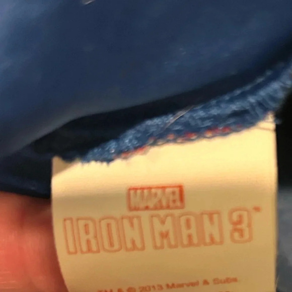 CHILDREN’S SIZE S/SIZE 6 IRON MAN 3 HALLOWEEN COSTUME. ONE PIECE. PULL ON. - Picture 6 of 6